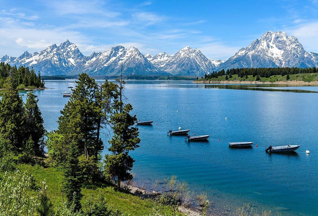 Jackson Lake Wyoming Shutterstock